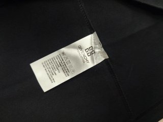 Camiseta Givenchy Negra Logo