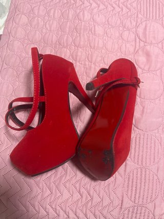 Zapatos tacón rojo pulsera talla 36