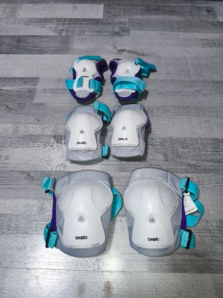 Patines en línea rosas y negros