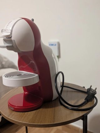 Cafetera Nescafé Dolce Gusto Roja