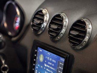 Audi TT 1.8 TFSI con GARANTIA e historial de kms
