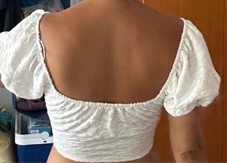 Top blanco mangas abullonadas