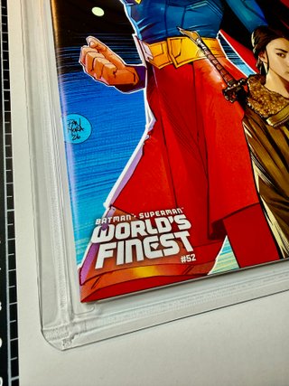 Comic USA World's Finest 52 Dan Mora Movie Variant