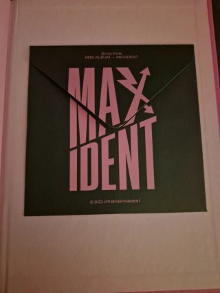 Stray Kids Maxident Álbum