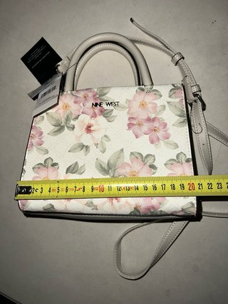 Bolso mini Nine West floral nuevo con etiqueta