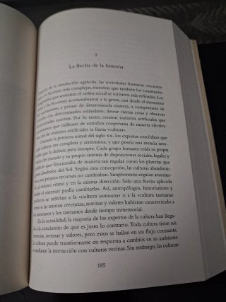 Sapiens. De animales a dioses / Sapiens: A Brie...