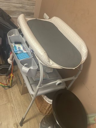 Cambiador con bañera para bebé