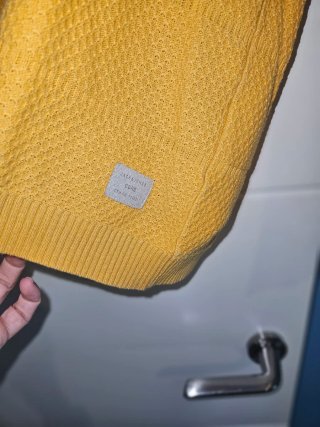 Jersey Jack & Jones Talla L Amarillo