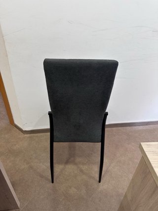 4 Sillas de comedor gris tapizada