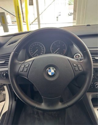 BMW X1 2011