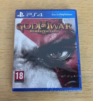 PlayStation 4 + Mando + 4 Juegos (3 Precintados)