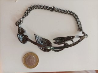 Adorno Joyería con Flores y Hojas