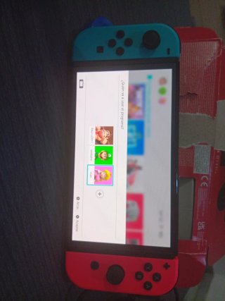 Nintendo Switch OLED Roja/Azul