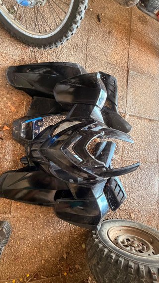 Plástica Polaris Predator 500