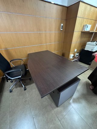 Escritorio de oficina moderno