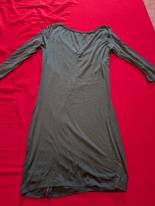 Vestido verde con cremallera