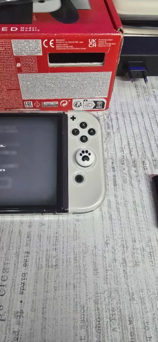 Nintendo Switch OLED Blanca y Negra