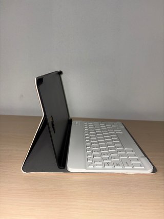 Funda Tablet Bluetooth Dorada