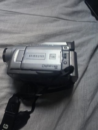 Cámara Digital Samsung Mini DV sin cargador