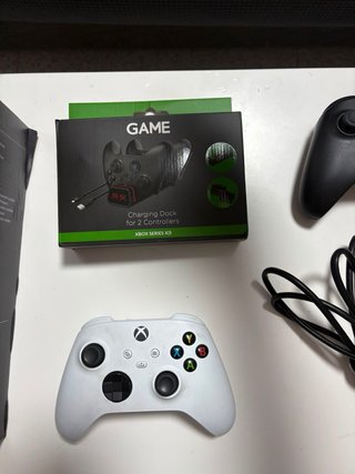 Xbox Series X 1TB + 2 mandos + 9 juegos