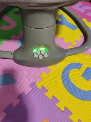 Mecedora eléctrica para bebé