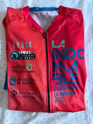 Maillot Gobik Superlight L sin usar