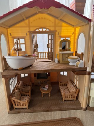 Casa Sylvanian Families con mobiliario