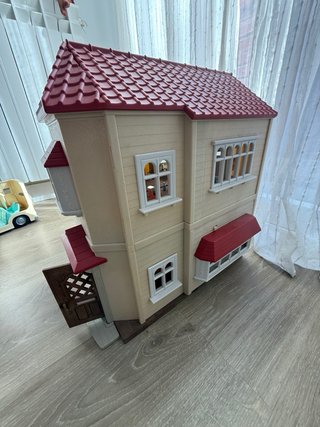Casa Sylvanian Families con mobiliario