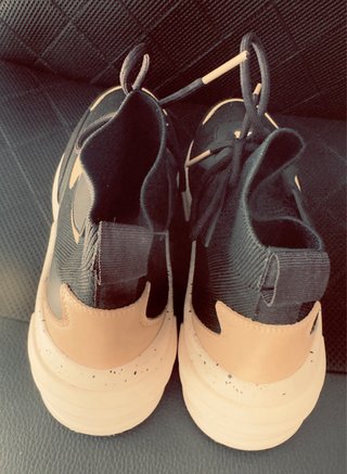 Zapatillas Zara Talla 37 Negro y Dorado