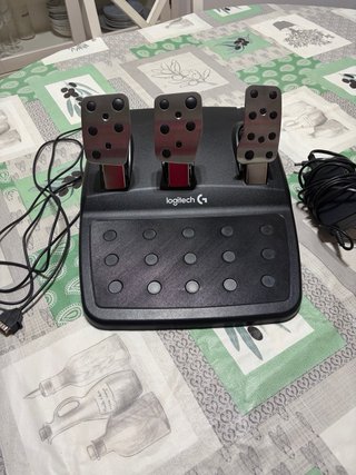 Logitech G29 + Pedales | COMO NUEVO