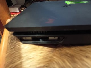 Consola PS4 en buen estado + Mando T-REX