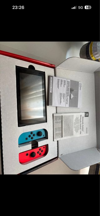 Nintendo Switch Azul y Rojo