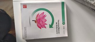3 Libros para modulo aux de enfermeria 2025-2026