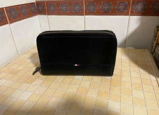Cartera Tommy Hilfiger Negra Cremallera