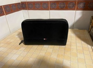 Cartera Tommy Hilfiger Negra Cremallera