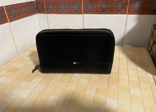 Cartera Tommy Hilfiger Negra Cremallera