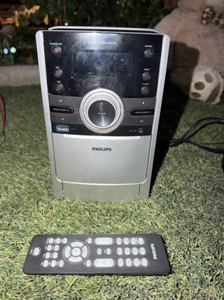 Mini cadena Philips plata y negro