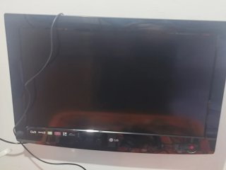 Televisión LG Negra