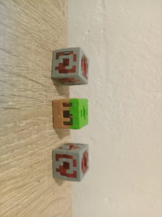 Figuritas Minecraft Kinder