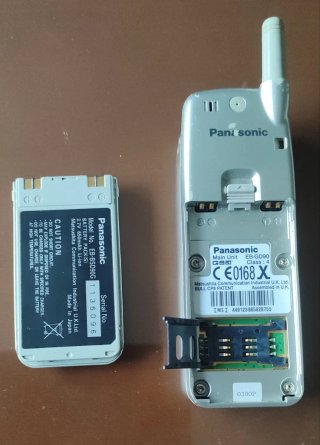 Móvil Panasonic EB-GD90 + Cargador + CargadorCoche