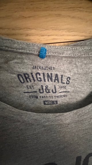 Camiseta Jack & Jones Gris Talla S