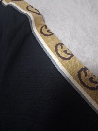 Polo Gucci Negro con Detalles Beige