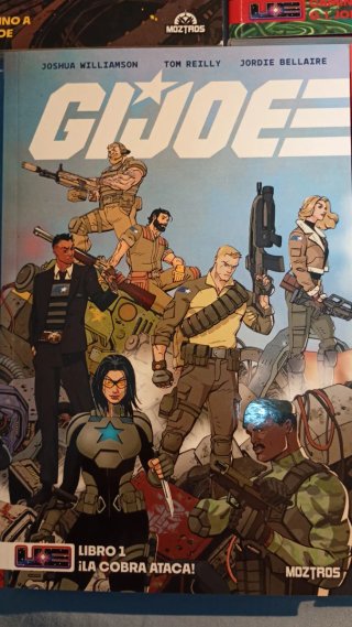 GIJoe. Lote de 7 libros.