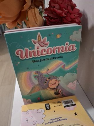 Pack libros UNICORNIA