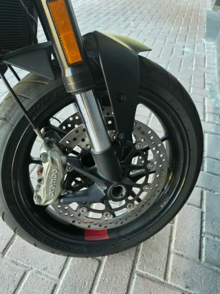 Ducati Monster 937 Negra