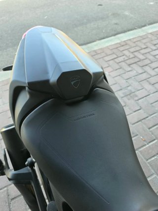 Ducati Monster 937 Negra