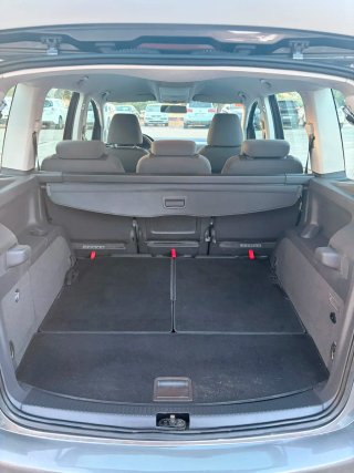 Volkswagen Touran 1.6 TDI GARANTÍA TALLER