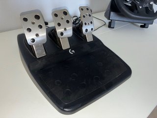 Logitech G920 Driving Force + pedalera