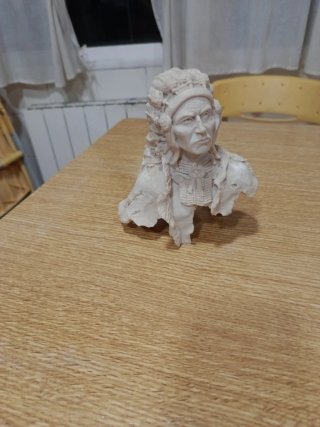 Busto indio de escayola