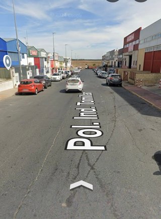 NAVE LOCAL COMERCIAL POLIGONO EL TOMILLAR